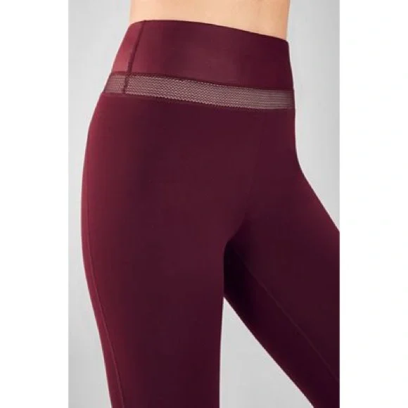 Fabletics x Kelly Rowland Shine Powerhold Define Wine Red Capris - Picture 5 of 10